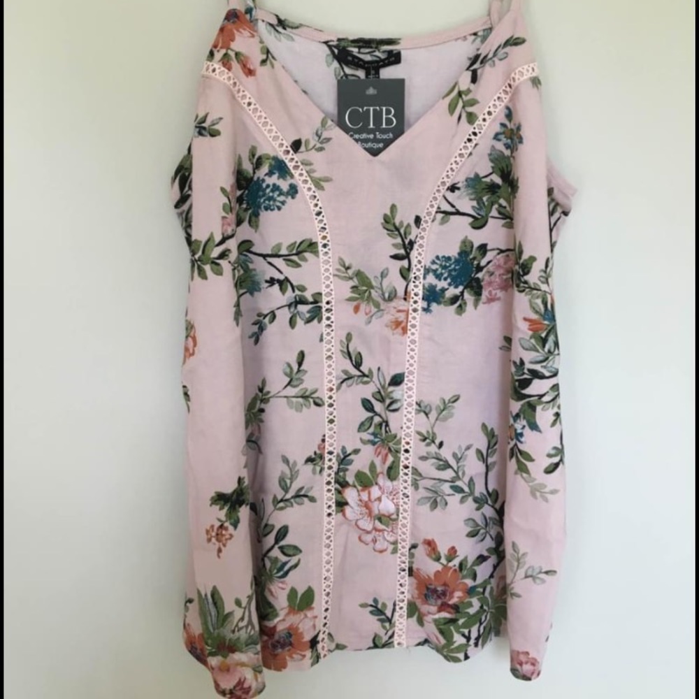 EUC Staccato blush floral tank Stitch Fix